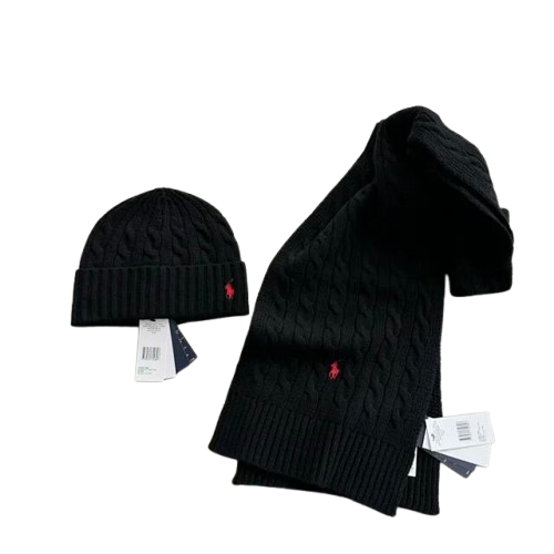 Ralph Lauren
Beanie and Scraf
